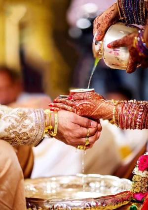 VOWS 55. FIVE YEARS OF HAPPINESS