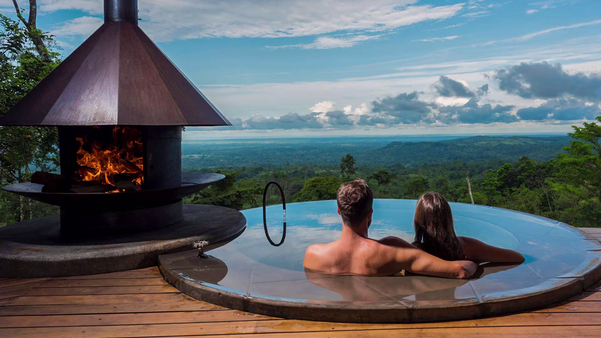 Are there luxury couples retreats in Costa Rica for intimacy