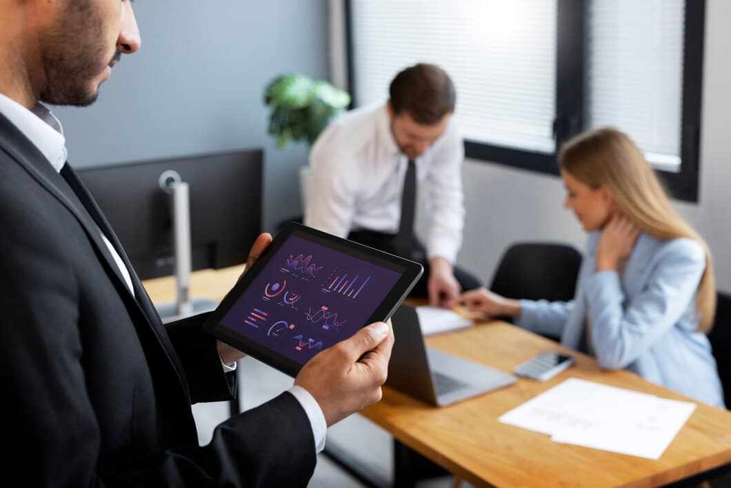 How Smart Office Technology Improves Workplace Efficiency