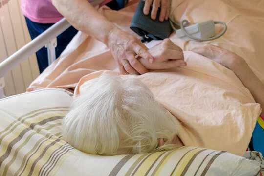 Care for bedridden patients in Nagpur