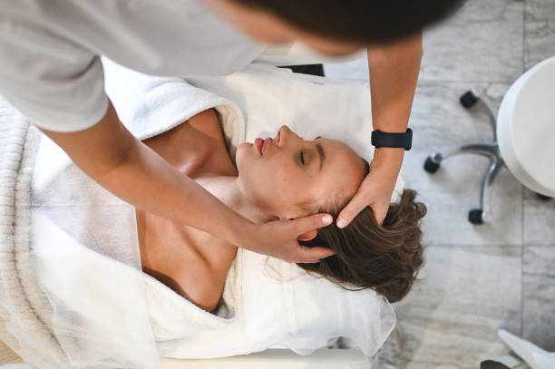 Why Are More People Choosing an Ayurveda Hospital in Dubai Instead of Regular Clinics?