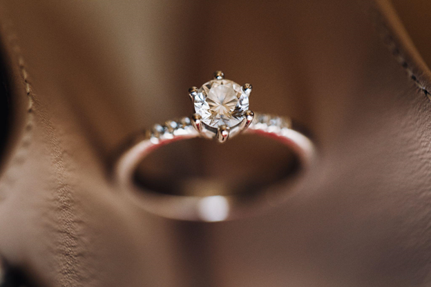 The Designer Behind Zendaya’s Engagement Ring and Why Everyone’s Talking About It