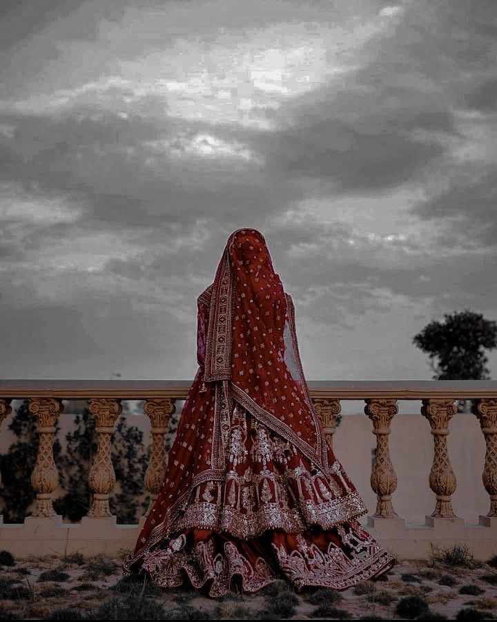 A Bride for the Shadows