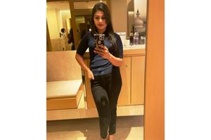 Call Girls In Kailash Colony 9582145585 Delhi Night 7k To 9k Cash On Delivery