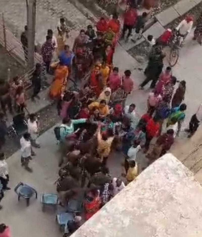 पहले हक की लड़ाई, फिर अपनों से तन्हाई