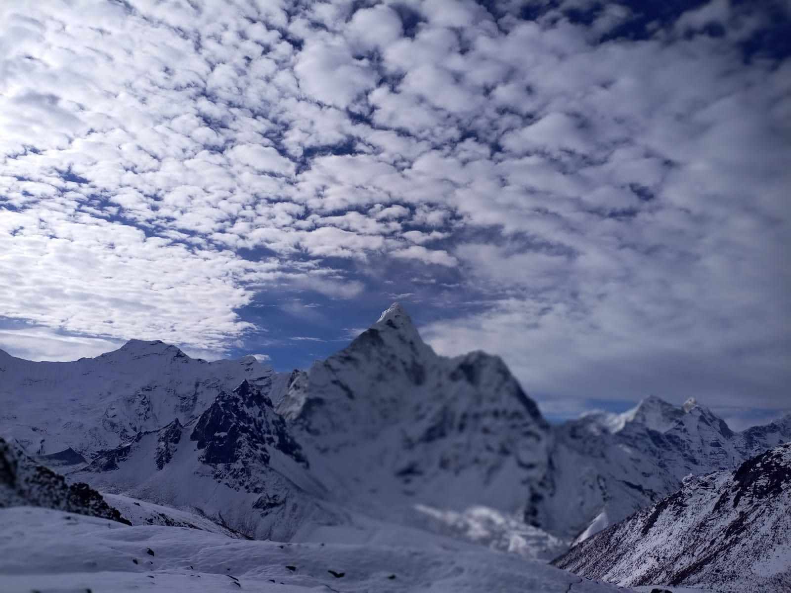 How to Handle the Cold Weather While Mera Peak Climbing