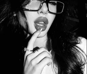 Piyaaa💋 logo