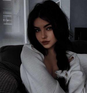 𝑻𝒂𝒏𝒏𝒖🥀 logo