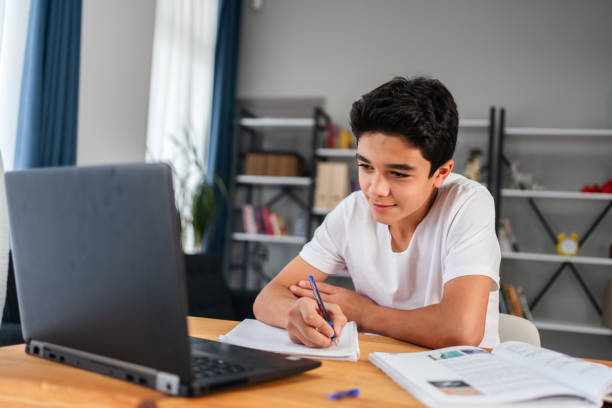 Benefits of Choosing Online Primary Education for Your Child