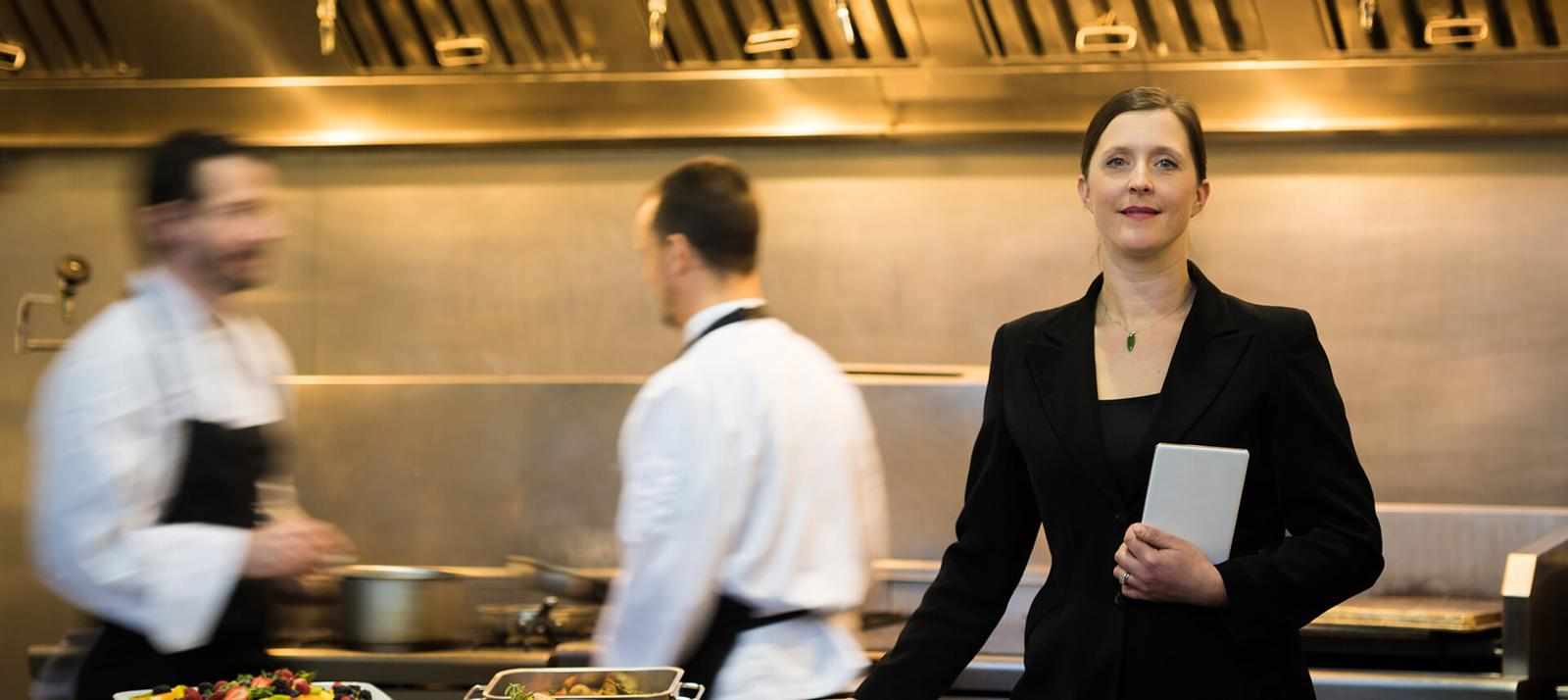 How to Find Sports Bar Management Jobs with Ease?
