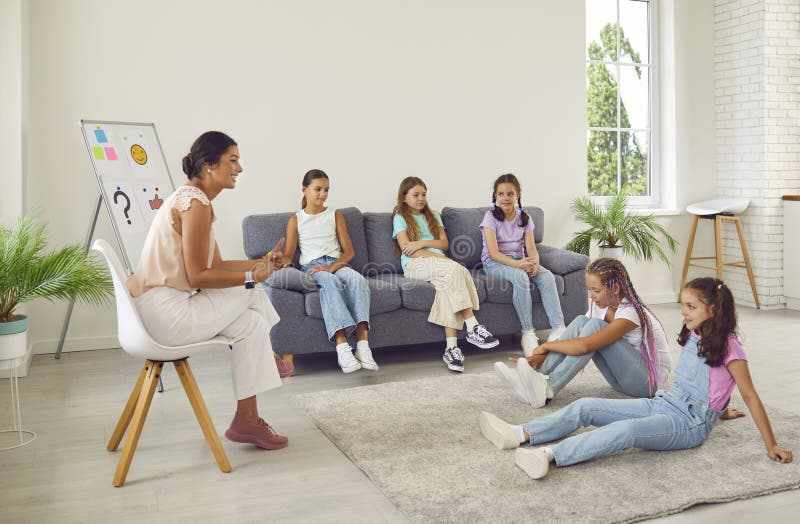 Psicólogo Escolar como Dinamizador de Grupos