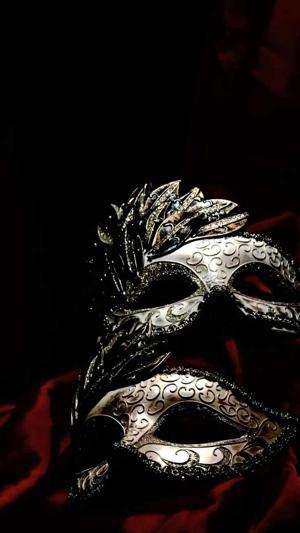 Wickedwhispers07 logo