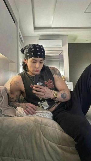 first date first sex, but now will you choose him or your job as a stripper (6.5k word count) lap dance, dry humping, blowjob, pussy eating, fingering, raw and angry sex
