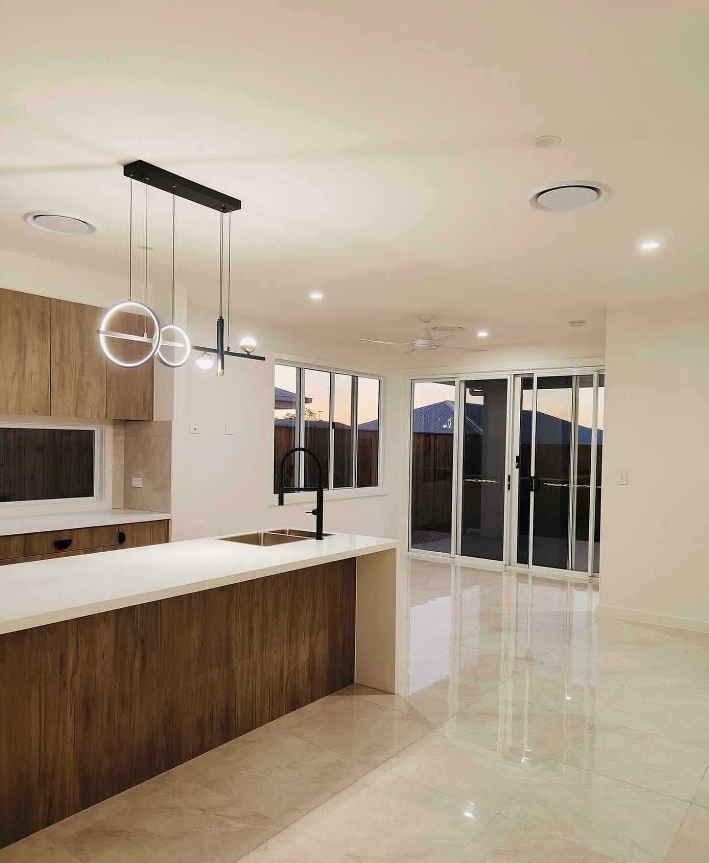 Why Choose Stone Work and Engineered Stone Benchtops?