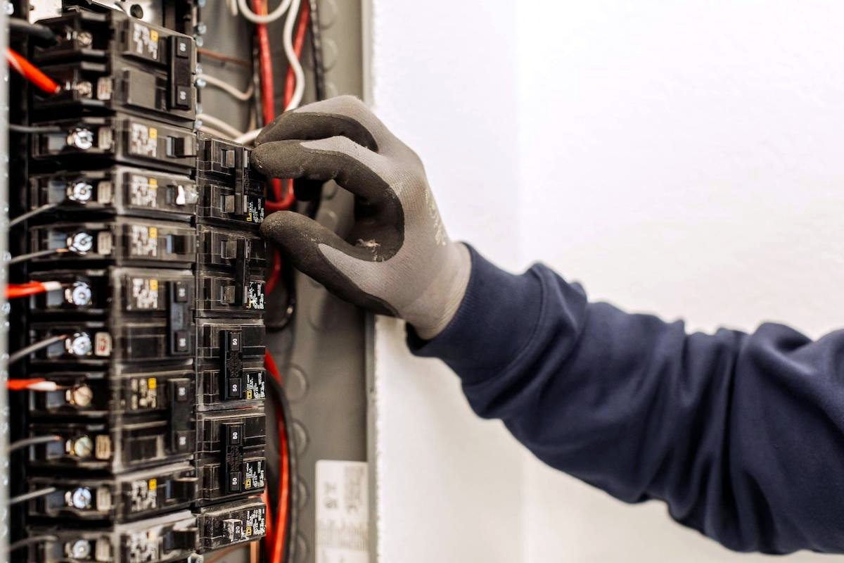 Electrical Panel Services: Upgrades, Repairs, and Maintenance Explained
