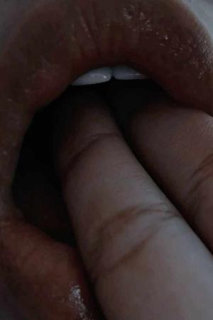 THREESOME (10 GIFS)
