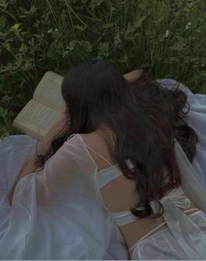 Srushti_writer24  logo