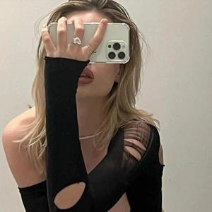 𝗆𝗒𝗂𝗆𝗉𝖾𝗋𝖿𝖾𝖼𝗍𝗐𝗈𝗋𝗅𝖽 logo