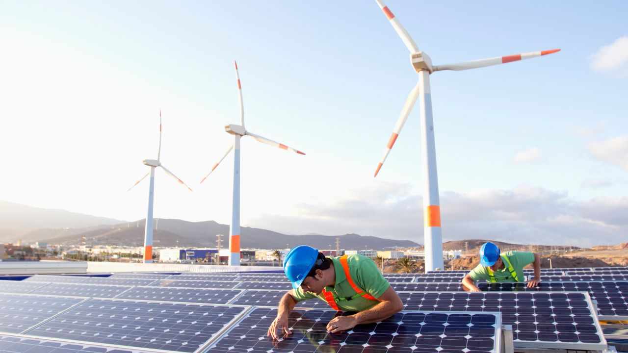 What Sets Leading Renewable Energy Companies Apart in 2026