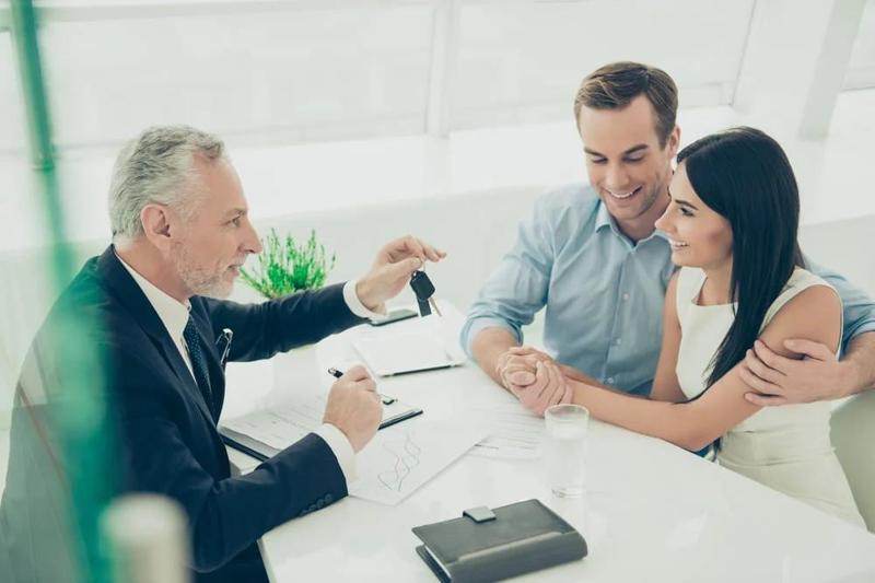 Budgeting for Success: Lawyer Fees for Selling Your Home