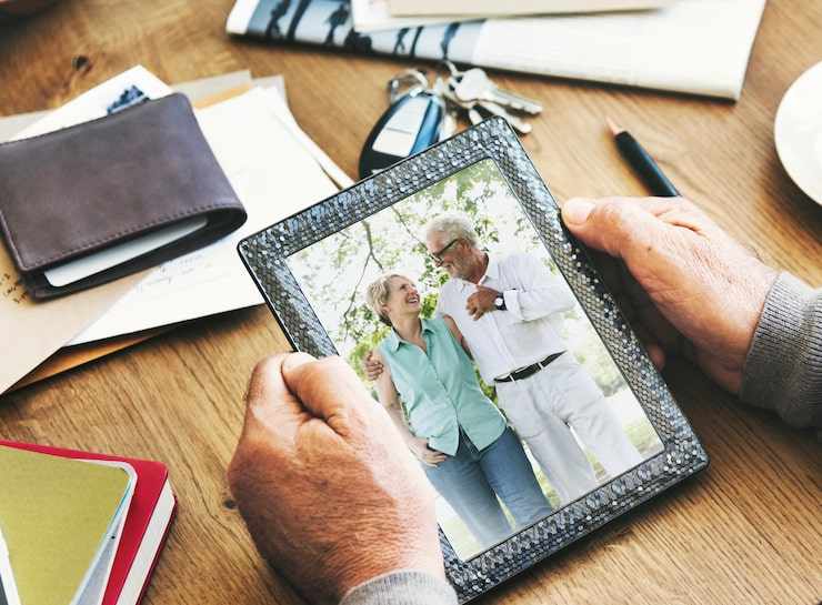 Preserve Your Memories by Digitizing Photos the Right Way