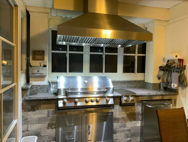Outdoor BBQ Grill Vent Hoods for Better Outdoor Cooking