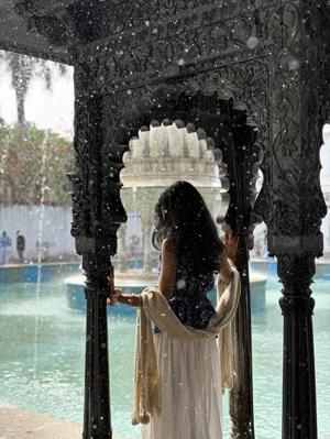 Chandrikawrites  logo