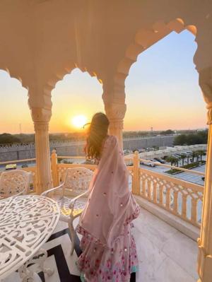 Valora Maris D'Azure Valantine 💋🍸 logo