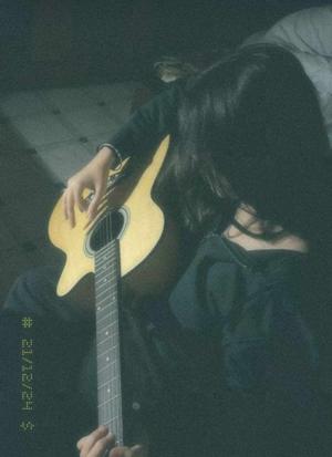 Harshali writes  logo