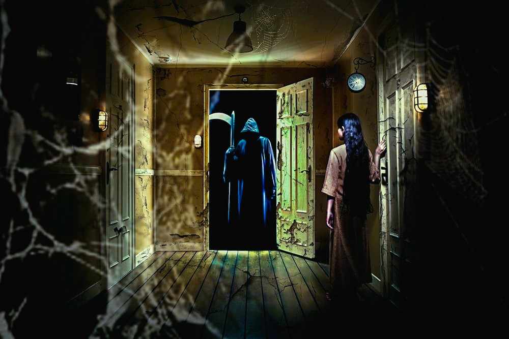 Signs of Jinn in House: Symptoms, Causes, and Spiritual Protection