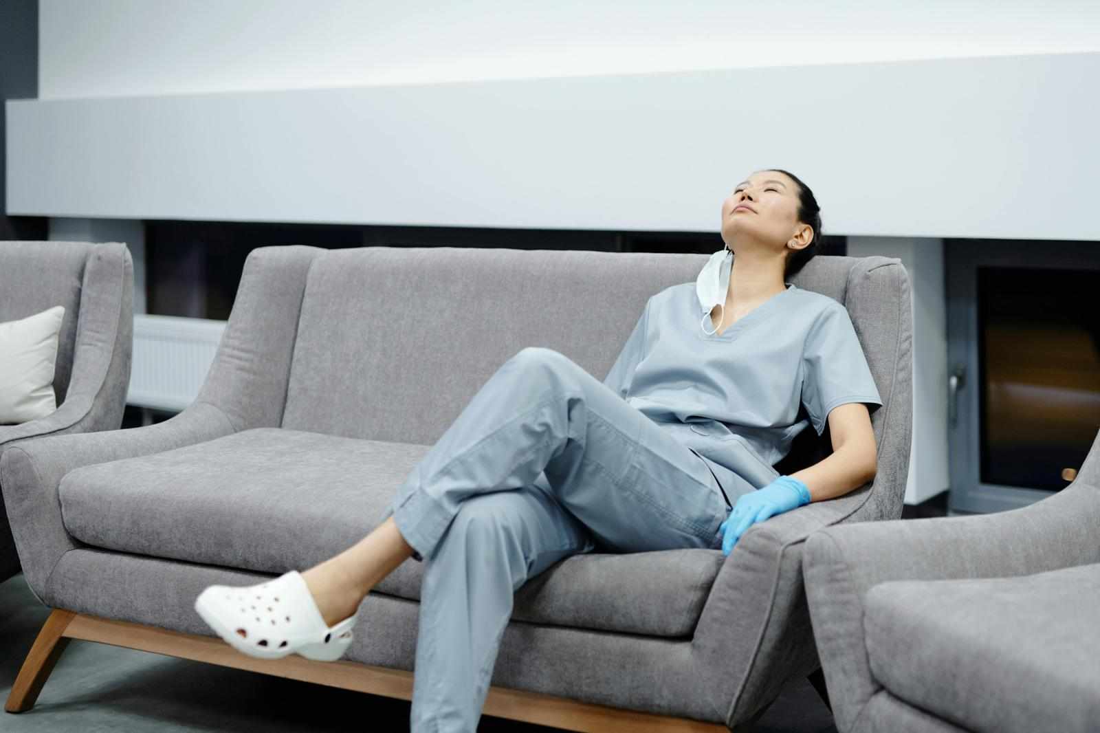 أهم الأسباب التي تدفعك إلى التفكير في نقل التمريض برعاية: دليل شامل