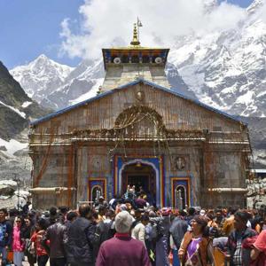 Chardham Yatra Package from Haridwar by helicopter | Vaayu Aviation