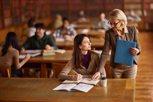 10 Key Benefits of Taking a Teacher's Assistant Course