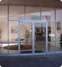 A Guide to Finding the Best Commercial Glass Company