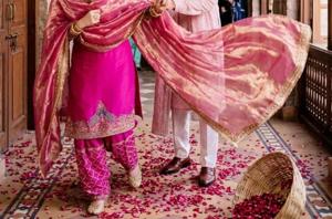 Chapter : 32 - Meri lag rahi ho.. 🫠🦢🫧