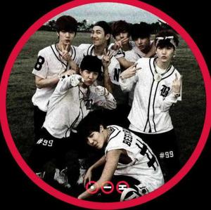 lilyyyuu✨🫶 logo