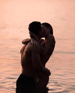 Swimming pool 🔞🌶