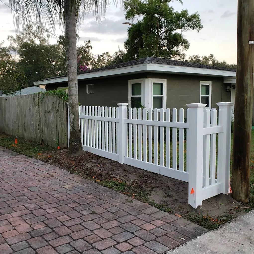 Why Choosing Professional Fencing Contractors Matters for Your Property