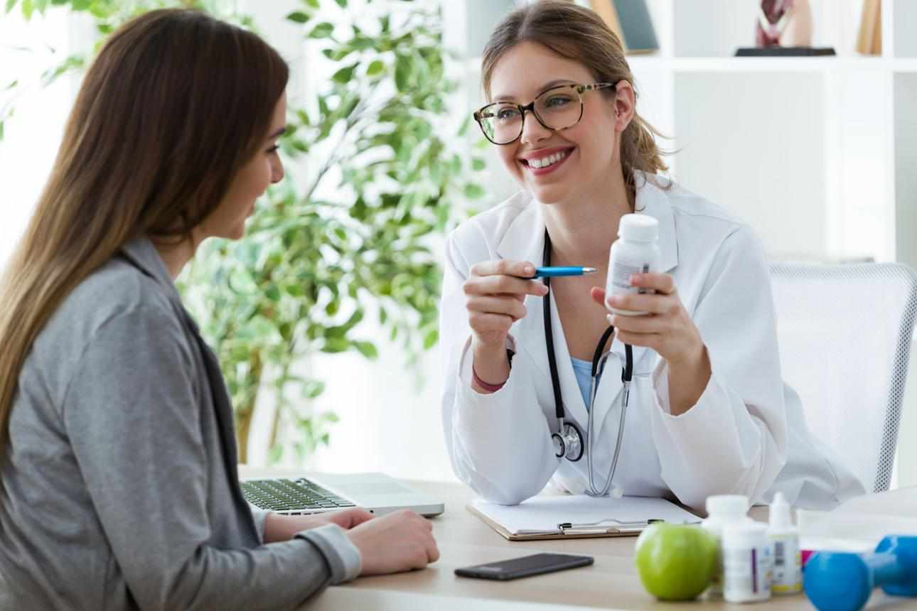 Leaky Gut Diet Plan: A Functional Approach to Restoring Digestive and Hormonal Health