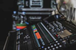 Multi-Room Commercial Audio System: Elevating Business Environments with Intelligent Sound