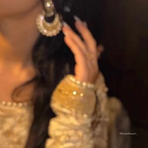 velvetpetalswrites logo