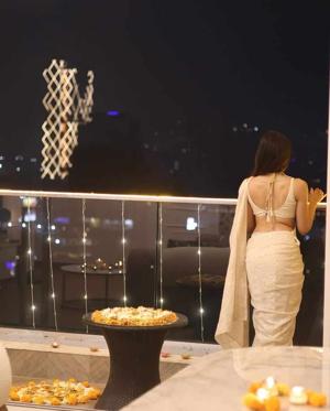 His birthday her surprise(18+)