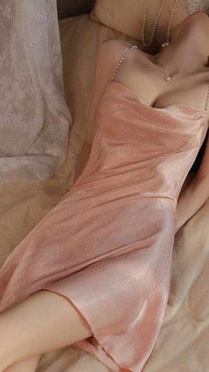 12. Mia is not a prick 🍌tease💋
