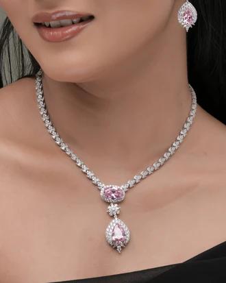 Elegant Jewelry Trends That Continue to Shape Modern Fashion