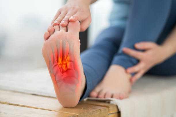 What is Plantar Fasciitis? Signs, Risk Factors & Recovery Guide