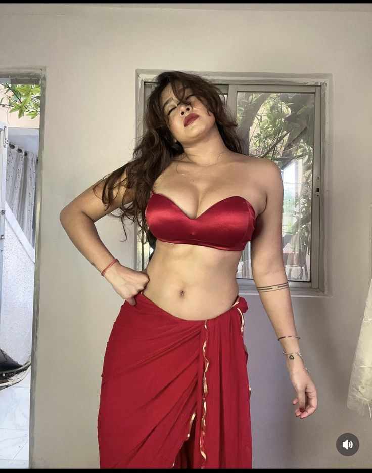 4 Black Masters’ Private Party: From OnlyFans Tease to Their Personal Indian Slut