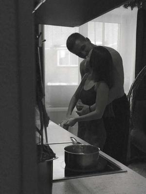 Chocolate Fingering in kitchen💦💀🍑