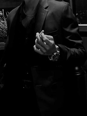 𝟎𝟗• "𝑹𝒖𝒏, 𝑴𝒓𝒔. 𝑻𝒉𝒂𝒌𝒖𝒓"