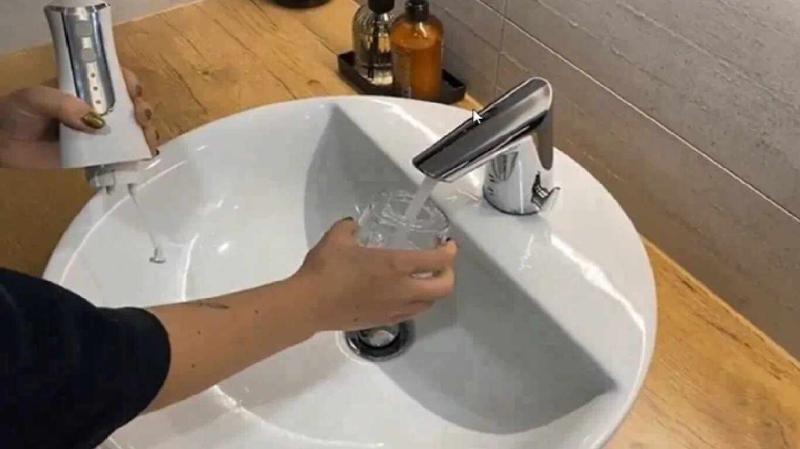 WellaWhite Water Flosser – Perfect for Sensitive Teeth and Braces