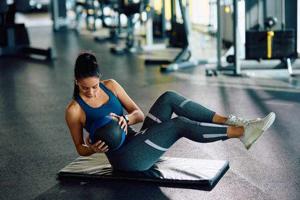 Best Legal Steroids For Women Who Lift Weights: CrazyBulk Review for Muscle Growth and Workout Performance